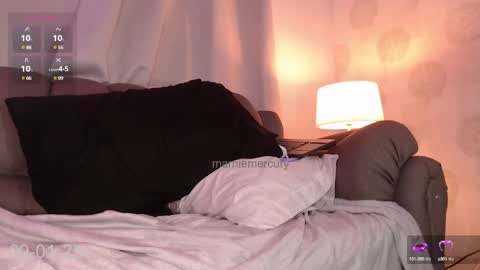 Snapshot of marniemercury322 chatting on January 2025 05:00:02 PM ANGIE online show from January 2025 05:00:02 PM