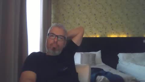 marriedcock1980 online show from September 2025 04:29:01 PM