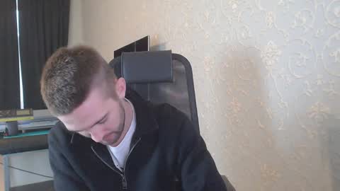 Snapshot of marselle_looker chatting on February 2025 11:51:02 AM Marselle online show from February 2025 11:51:02 AM