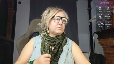 Snapshot of marta_wils chatting on October 2025 02:23:01 AM marta_wils online show from October 2025 02:23:01 AM