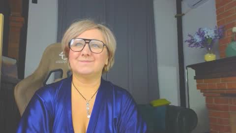 Snapshot of marta_wils chatting on November 2025 10:03:02 AM marta_wils online show from November 2025 10:03:02 AM