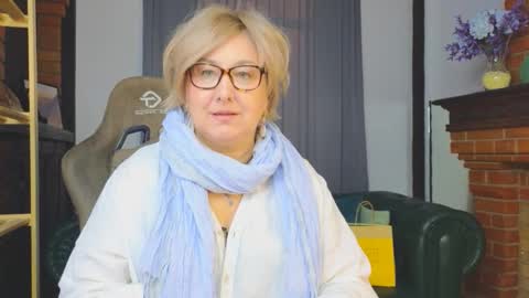 Snapshot of marta_wils chatting on November 2025 03:28:01 AM marta_wils online show from November 2025 03:28:01 AM