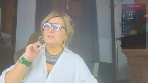 Snapshot of marta_wils chatting on November 2025 03:28:02 AM marta_wils online show from November 2025 03:28:02 AM