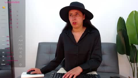 Snapshot of marthina_thompson chatting on January 2025 12:31:01 PM marthina thompson online show from January 2025 12:31:01 PM