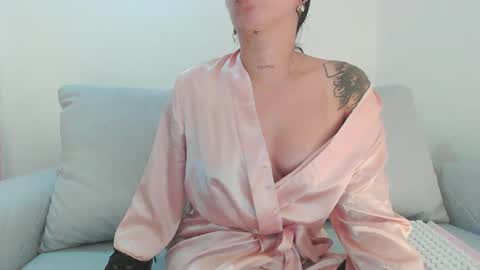 Snapshot of marthina_thompson chatting on January 2025 02:49:02 AM marthina thompson online show from January 2025 02:49:02 AM