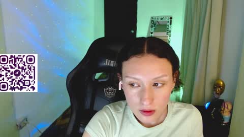 Snapshot of martina_adams chatting on January 2025 05:11:01 AM mari online show from January 2025 05:11:01 AM