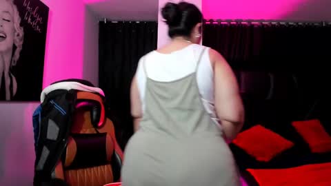   MARTINA   online show from February 2025 11:34:01 PM