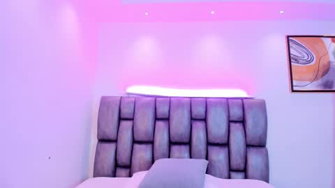 Martina online show from November 2025 01:55:02 PM