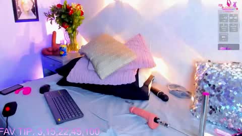 martina mIIler online show from February 2026 02:19:02 AM