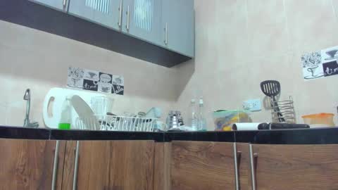 ...  ... online show from February 2025 10:26:01 PM