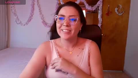 Snapshot of martiniella chatting on February 2025 07:45:02 PM Antonella Martini online show from February 2025 07:45:02 PM