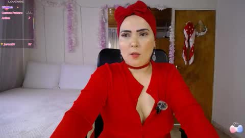 Snapshot of martiniella chatting on October 2025 08:06:02 PM Antonella Martini online show from October 2025 08:06:02 PM