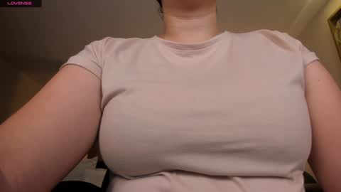 Snapshot of martinnabonnet chatting on February 2025 10:24:02 AM Martinna Bonnet online show from February 2025 10:24:02 AM