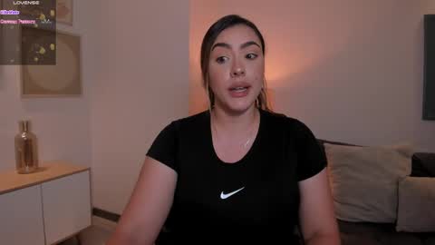 Snapshot of martinnabonnet chatting on February 2025 11:46:02 PM Martinna Bonnet online show from February 2025 11:46:02 PM