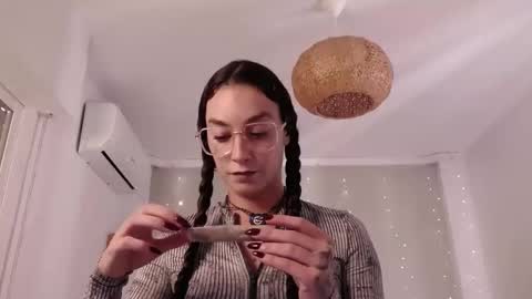 Snapshot of martycabee chatting on November 2025 03:57:01 PM MartycaBee online show from November 2025 03:57:01 PM