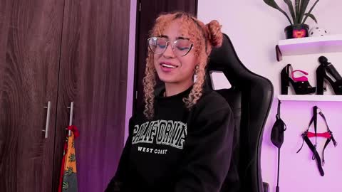 Snapshot of mary_jane_lovers chatting on January 2025 07:28:02 PM Mary Jane online show from January 2025 07:28:02 PM