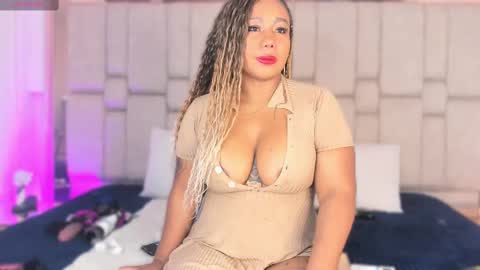   online show from October 2025 08:50:02 PM