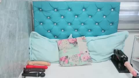  Mary Moon  online show from February 2025 02:02:01 PM