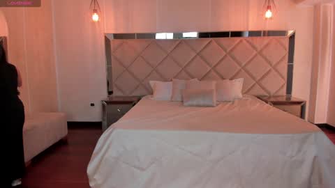  Mary  online show from January 2025 12:11:02 PM