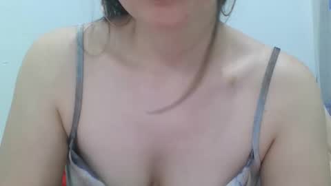 marylinro online show from October 2025 01:00:02 PM