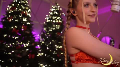 Snapshot of marylunamay chatting on December 2024 11:14:01 PM Mary online show from December 2024 11:14:01 PM