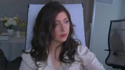 Mary Miller online show from November 2025 09:42:02 AM