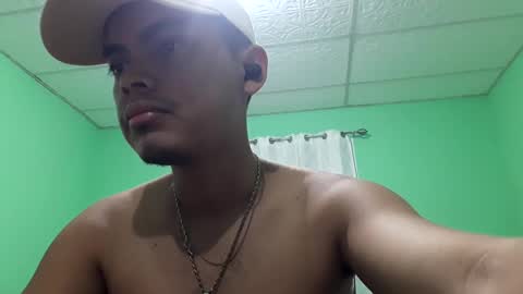 Max online show from February 2025 01:47:02 AM