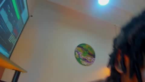 Snapshot of mashall_lee chatting on March 2026 07:10:02 PM MARSHALL LEE online show from March 2026 07:10:02 PM