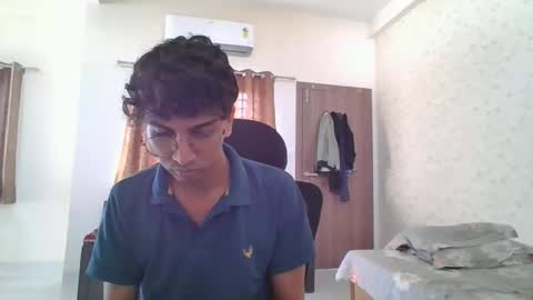 Mask Boy online show from November 2025 04:37:01 AM