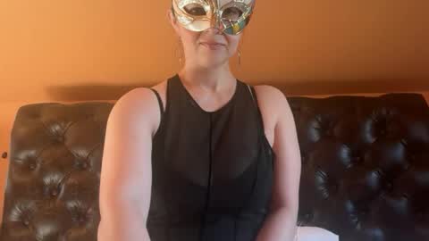 Snapshot of maskedflirt3 chatting on April 2026 12:10:01 PM maskedflirt3 online show from April 2026 12:10:01 PM