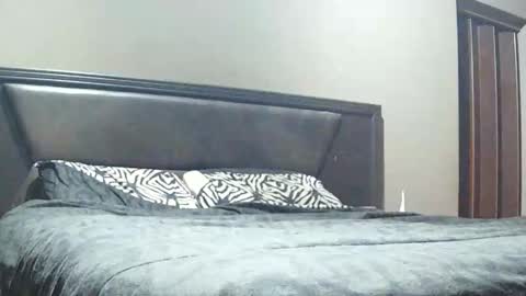 maskedfoxie online show from June 2026 06:34:02 PM