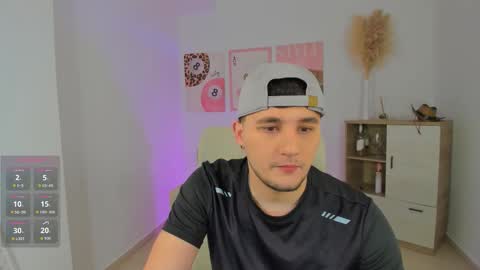 Snapshot of massimo_fiore chatting on February 2026 02:21:01 AM Massimo online show from February 2026 02:21:01 AM