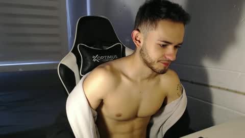 Snapshot of massimo_jiovano chatting on March 2025 05:11:02 PM massimo online show from March 2025 05:11:02 PM