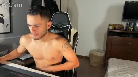 Snapshot of massimo_jiovano chatting on September 2025 03:30:02 AM massimo online show from September 2025 03:30:02 AM