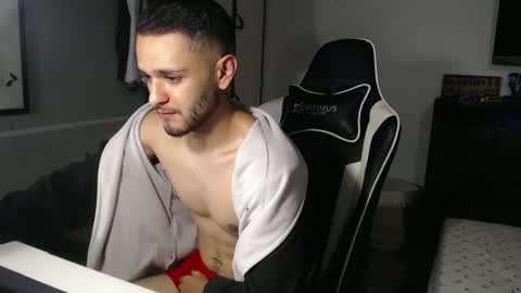 Snapshot of massimo_jiovano chatting on November 2025 11:04:02 PM massimo online show from November 2025 11:04:02 PM