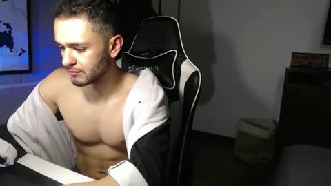 Snapshot of massimo_jiovano chatting on November 2025 11:16:01 PM massimo online show from November 2025 11:16:01 PM