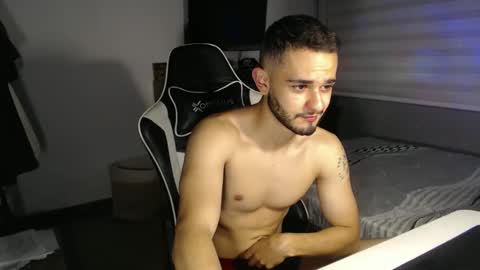 Snapshot of massimo_jiovano chatting on December 2025 11:10:01 PM massimo online show from December 2025 11:10:01 PM