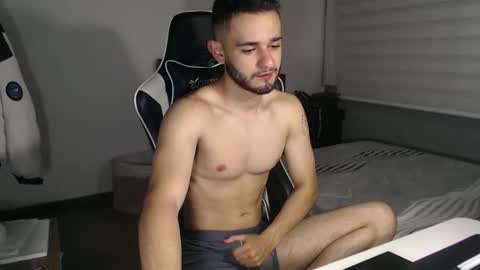 Snapshot of massimo_jiovano chatting on December 2025 11:14:02 PM massimo online show from December 2025 11:14:02 PM