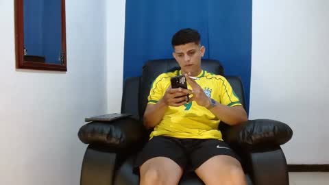 Snapshot of master_melo chatting on November 2025 07:25:02 PM master melo online show from November 2025 07:25:02 PM