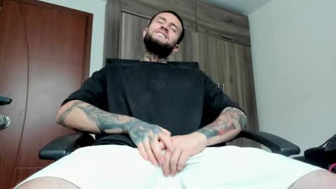 steven  online show from November 2025 10:24:01 PM