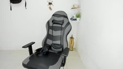 Alpha junior online show from December 2025 02:26:01 PM