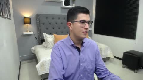  MATEO STRONG  online show from January 2026 08:01:02 PM