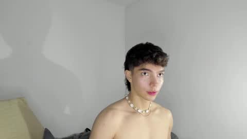 Snapshot of mateosantiago24 chatting on December 2024 09:39:02 AM Mateo Santiago online show from December 2024 09:39:02 AM