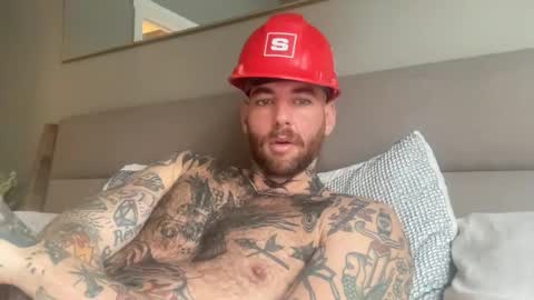 Snapshot of mathewloyal chatting on October 2025 04:52:01 PM Mat Loyal online show from October 2025 04:52:01 PM