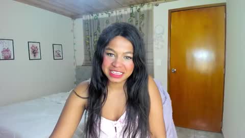 Daniela online show from October 2025 09:49:01 AM