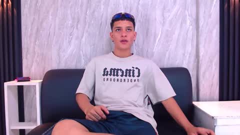 Snapshot of matt_ruso chatting on September 2025 06:43:02 PM Matt Ruso online show from September 2025 06:43:02 PM