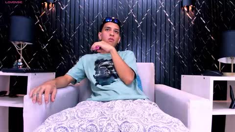 Snapshot of matt_ruso chatting on October 2025 07:12:02 PM Matt Ruso online show from October 2025 07:12:02 PM