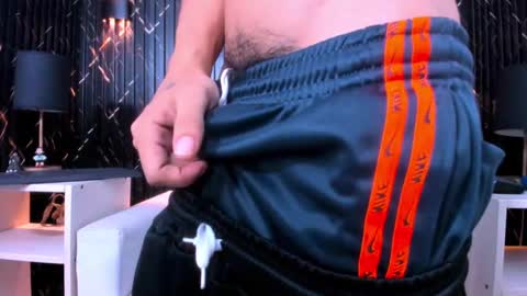 Snapshot of matt_ruso chatting on November 2025 02:21:01 AM Matt Ruso online show from November 2025 02:21:01 AM