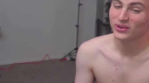 Snapshot of mattcashxxx chatting on December 2024 05:13:01 PM Matt Cash online show from December 2024 05:13:01 PM