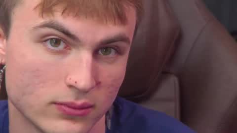 Snapshot of mattcashxxx chatting on December 2024 02:04:01 AM Matt Cash online show from December 2024 02:04:01 AM